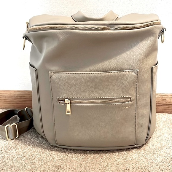 FAWN design- THE ORIGINAL DIAPER BAG - GREY mini size - Picture 1 of 12